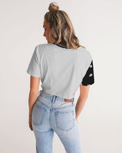 Load image into Gallery viewer, Concrete Jungle Women&#39;s Twist-Front Cropped Tee
